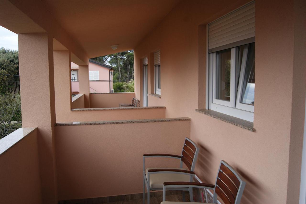 Appartamento mario Vir Esterno foto